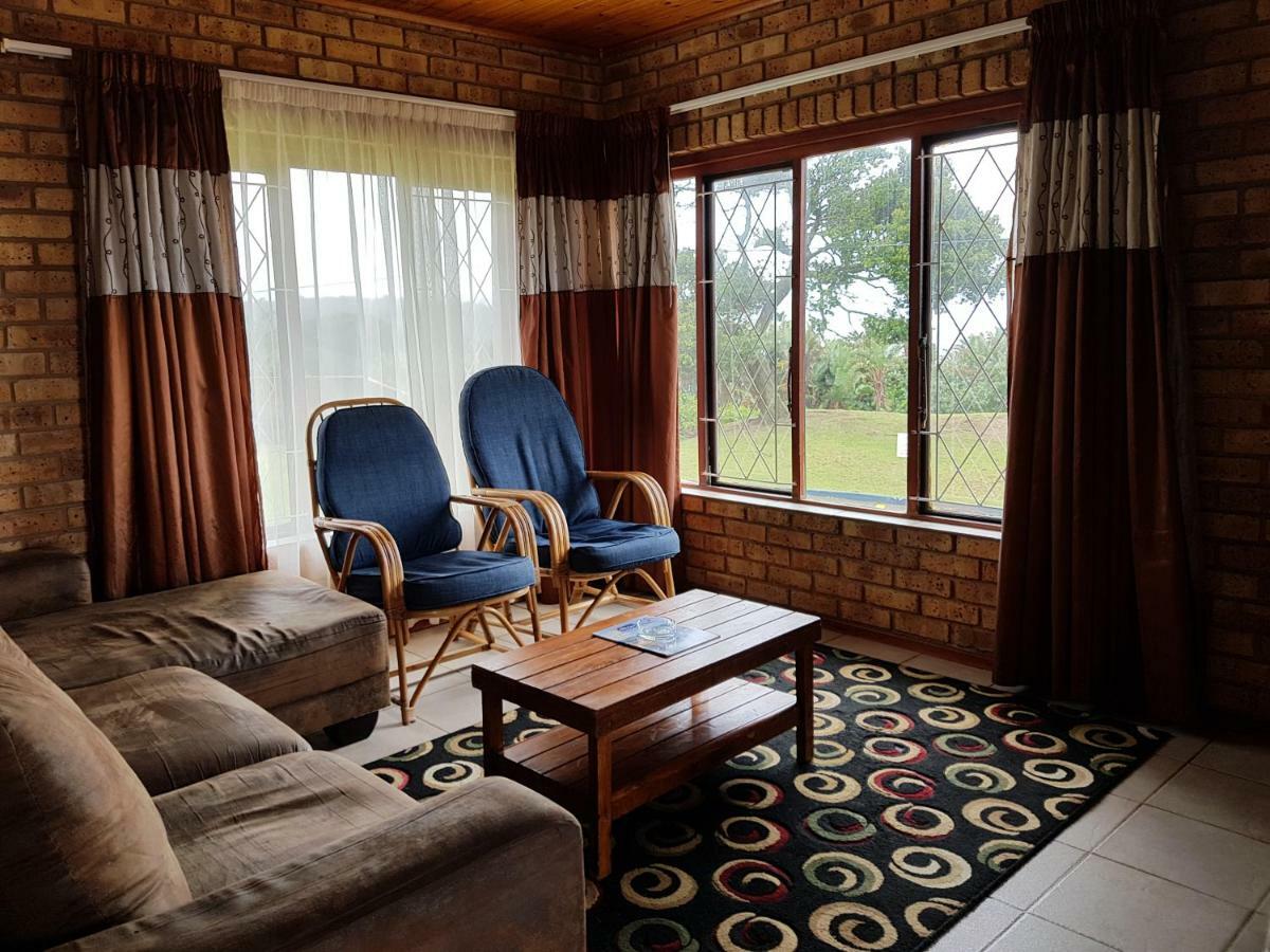 Port Edward Holiday Resort Экстерьер фото